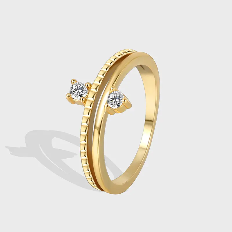 Gold ring with square-cut gemstone