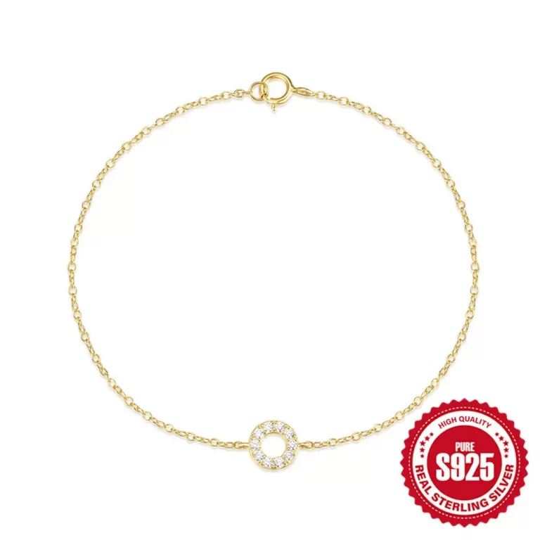 Simple gold chain bracelet with clasp