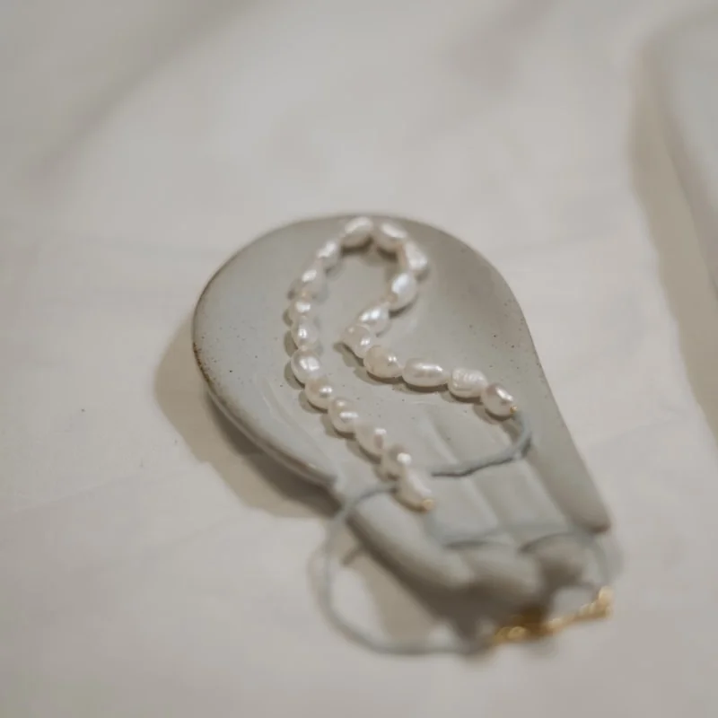 How Much Are Pearls Worth? 2026 Price Guide by Type 2 pearl necklace white ceramic 1